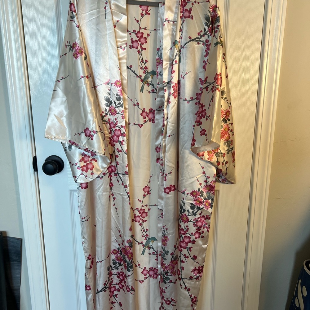 Floral Satin Kimono Robe